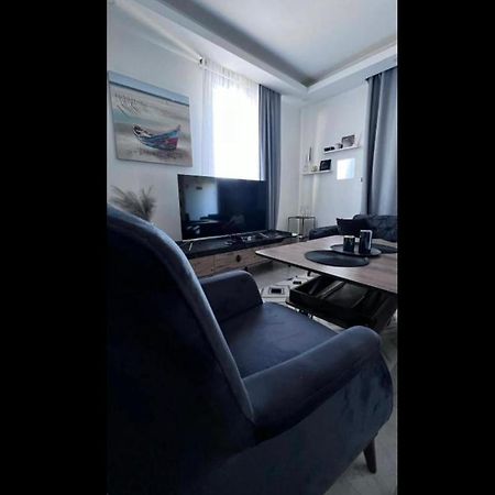 Palmiye Apartment Kerínia Kültér fotó