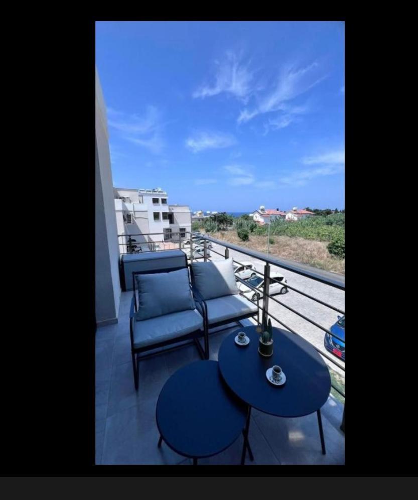 Palmiye Apartment Kerínia Kültér fotó