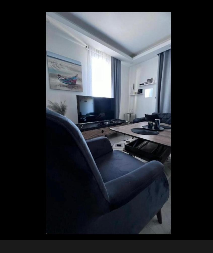 Palmiye Apartment Kerínia Kültér fotó