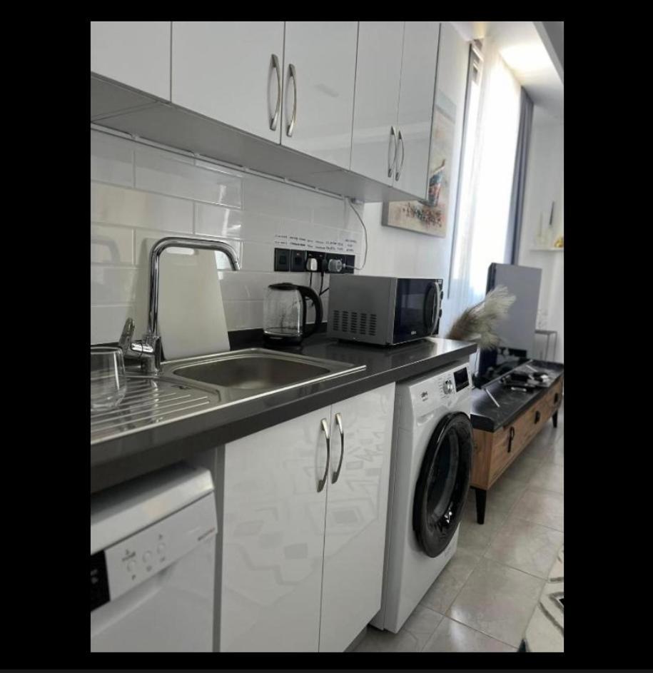 Palmiye Apartment Kerínia Kültér fotó